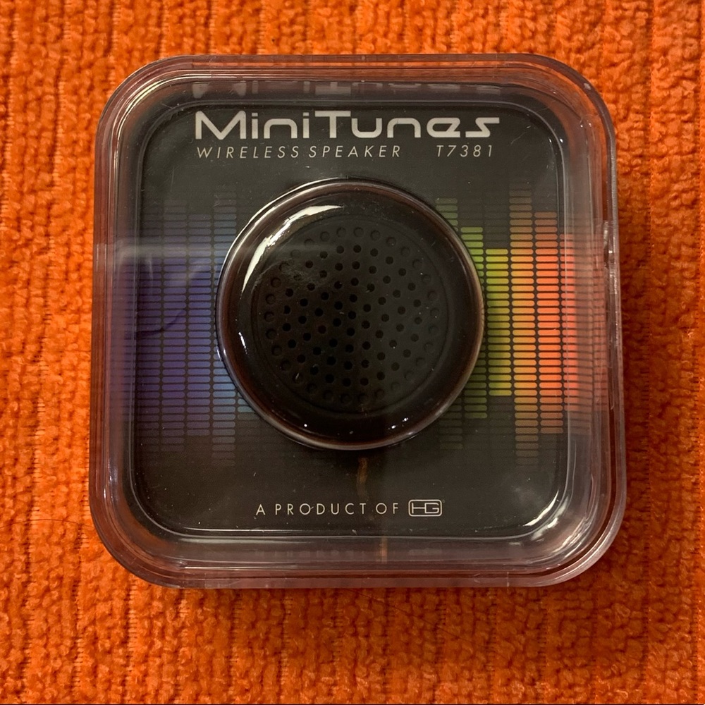 2 FOR $10 NIB MiniTunes Wireless Speaker